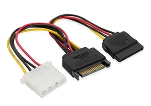 SATA 15pin Male to 4pin Molex + 15P female の詳細を表示 SATA 15pin Male to 4pin Molex + 15P female の画像