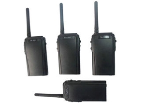 Agrandir l'image de Waterproof Headset Handheld Two Way Radios / Wireless Walkie Talkie For Group Image de Waterproof Headset Handheld Two Way Radios / Wireless Walkie Talkie For Group